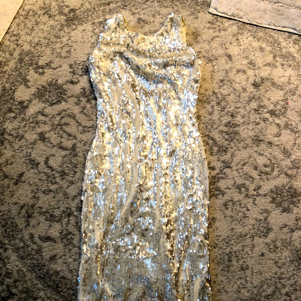 White sequenced MIDI dress Size small, Dress The Population
